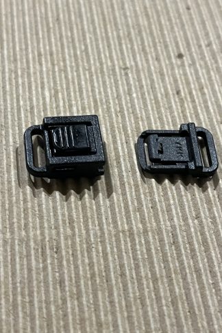 Boucles clips en plastique